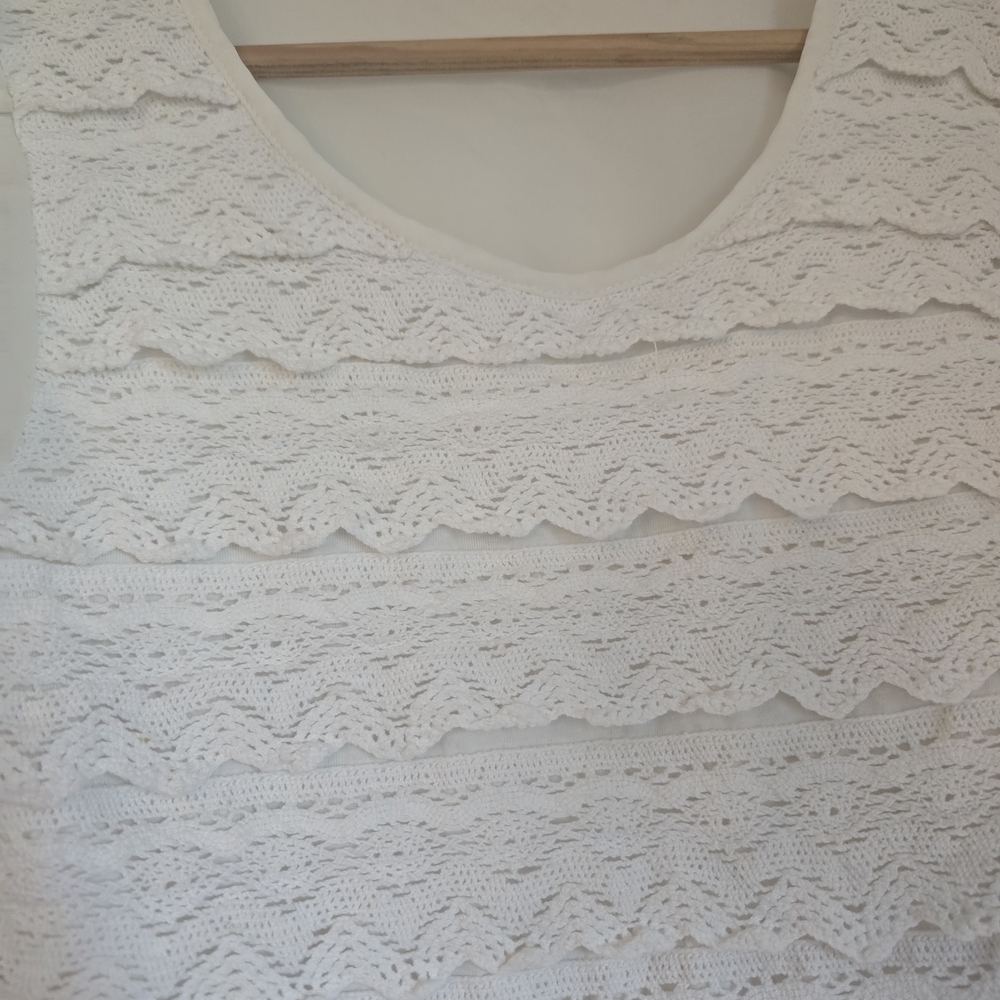 Lovers + Friends White Lace Blouse - Picture 4 of 7